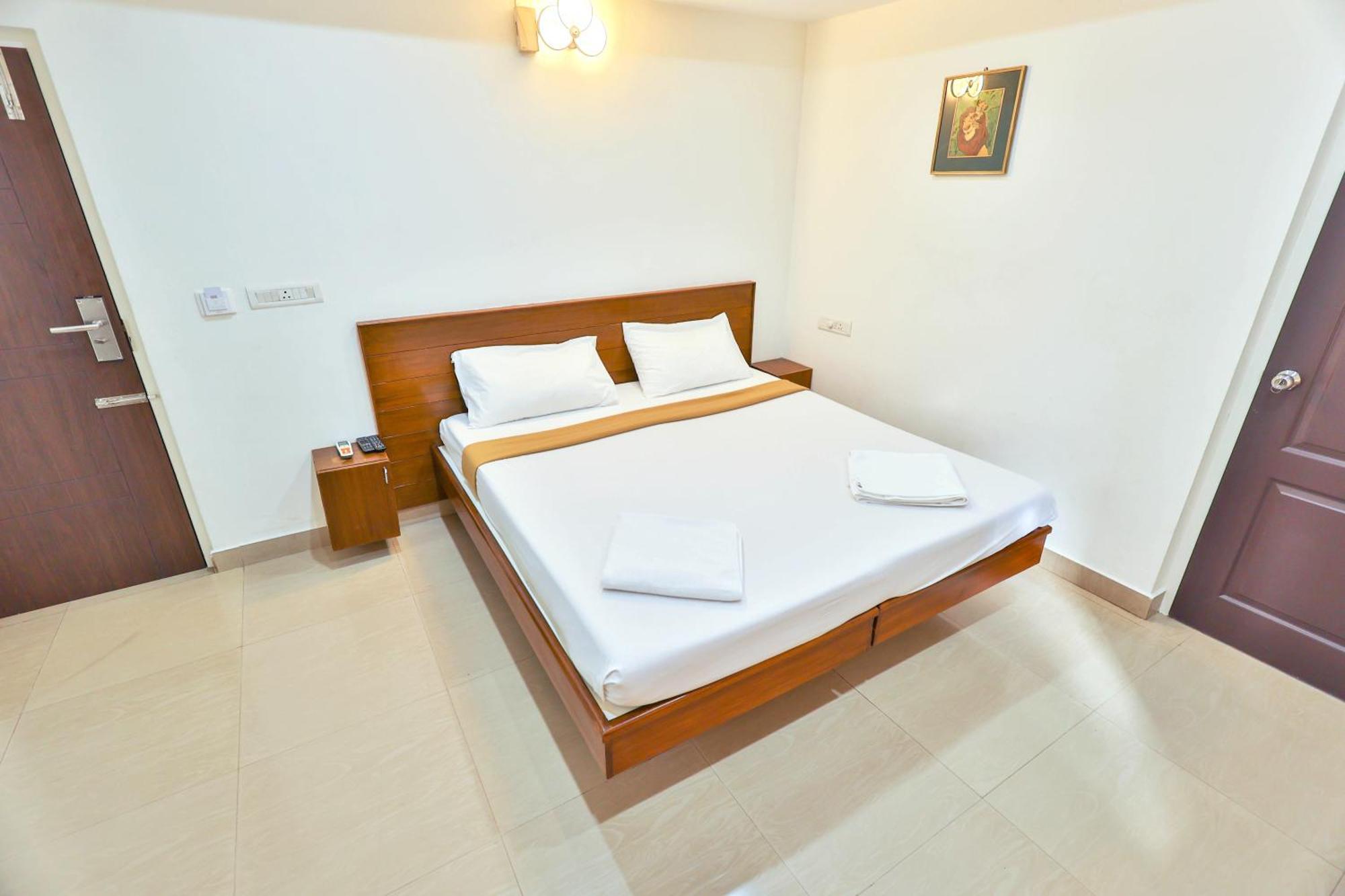 Hotel Golden Bliss Puduččéri Exteriér fotografie