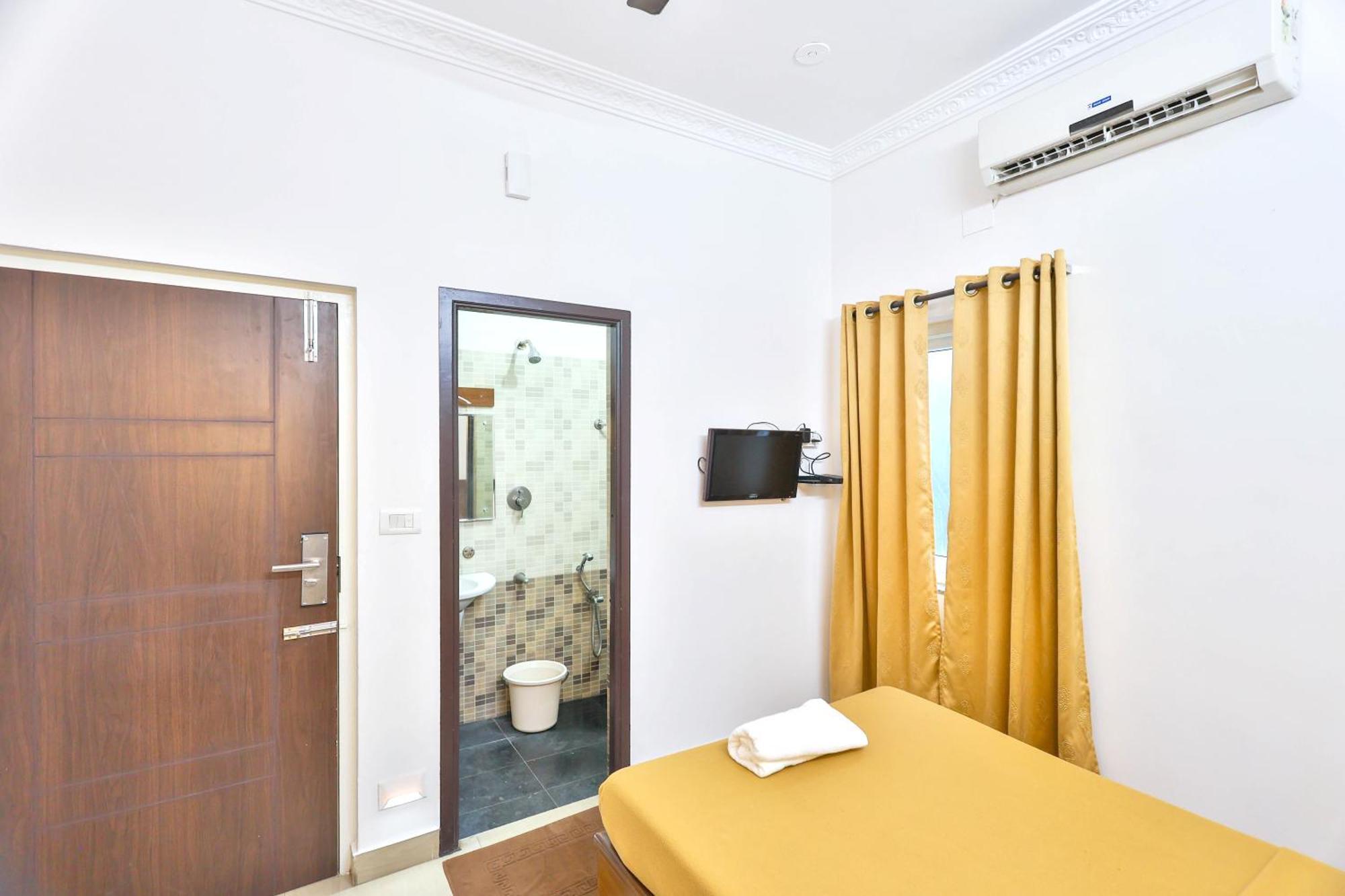 Hotel Golden Bliss Puduččéri Exteriér fotografie